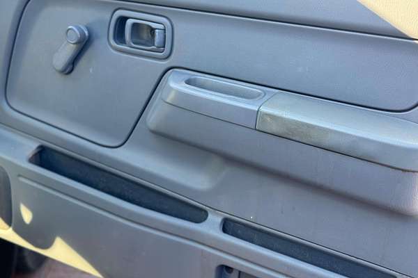 2009 Nissan Navara DX D22 4X4