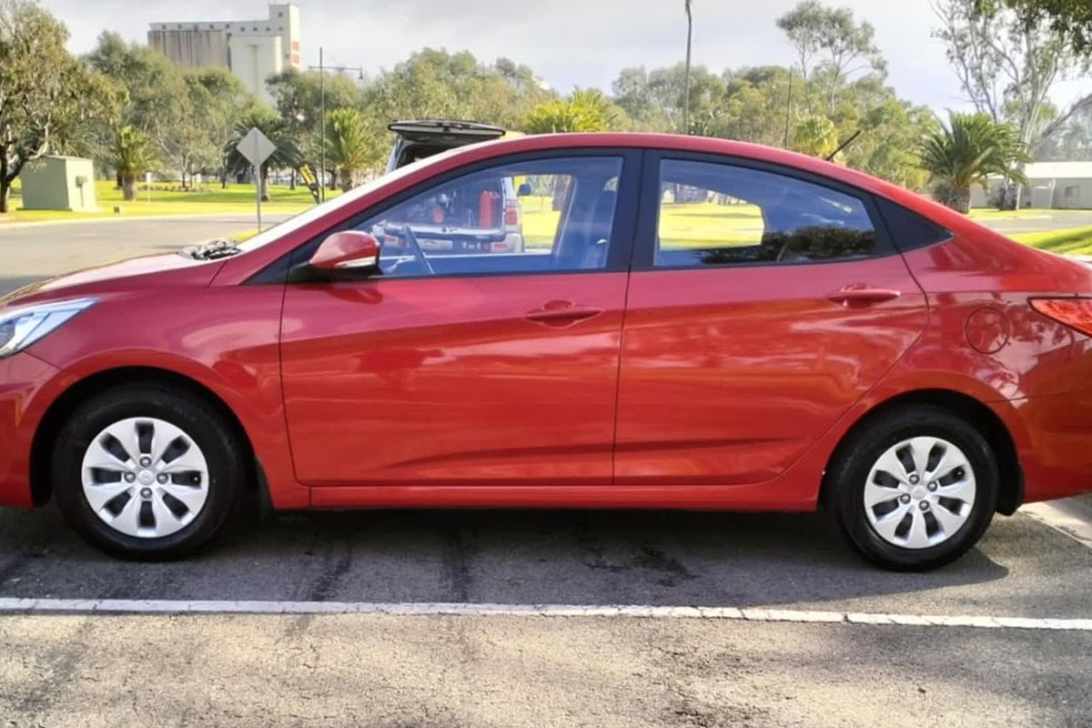 2015 Hyundai Accent Active RB3