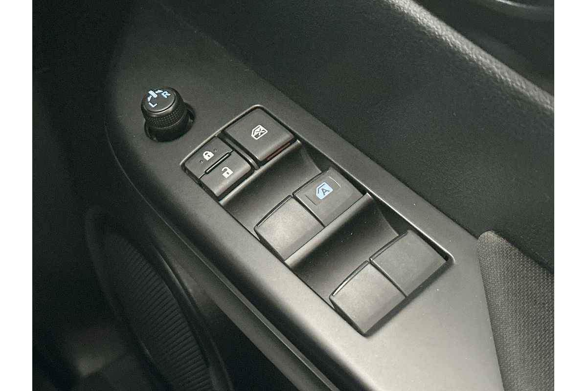 2019 Toyota Hilux SR GUN126R 4X4