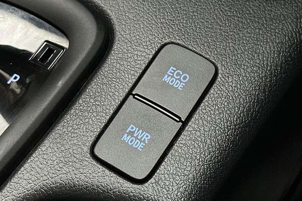 2019 Toyota Hilux SR GUN126R 4X4