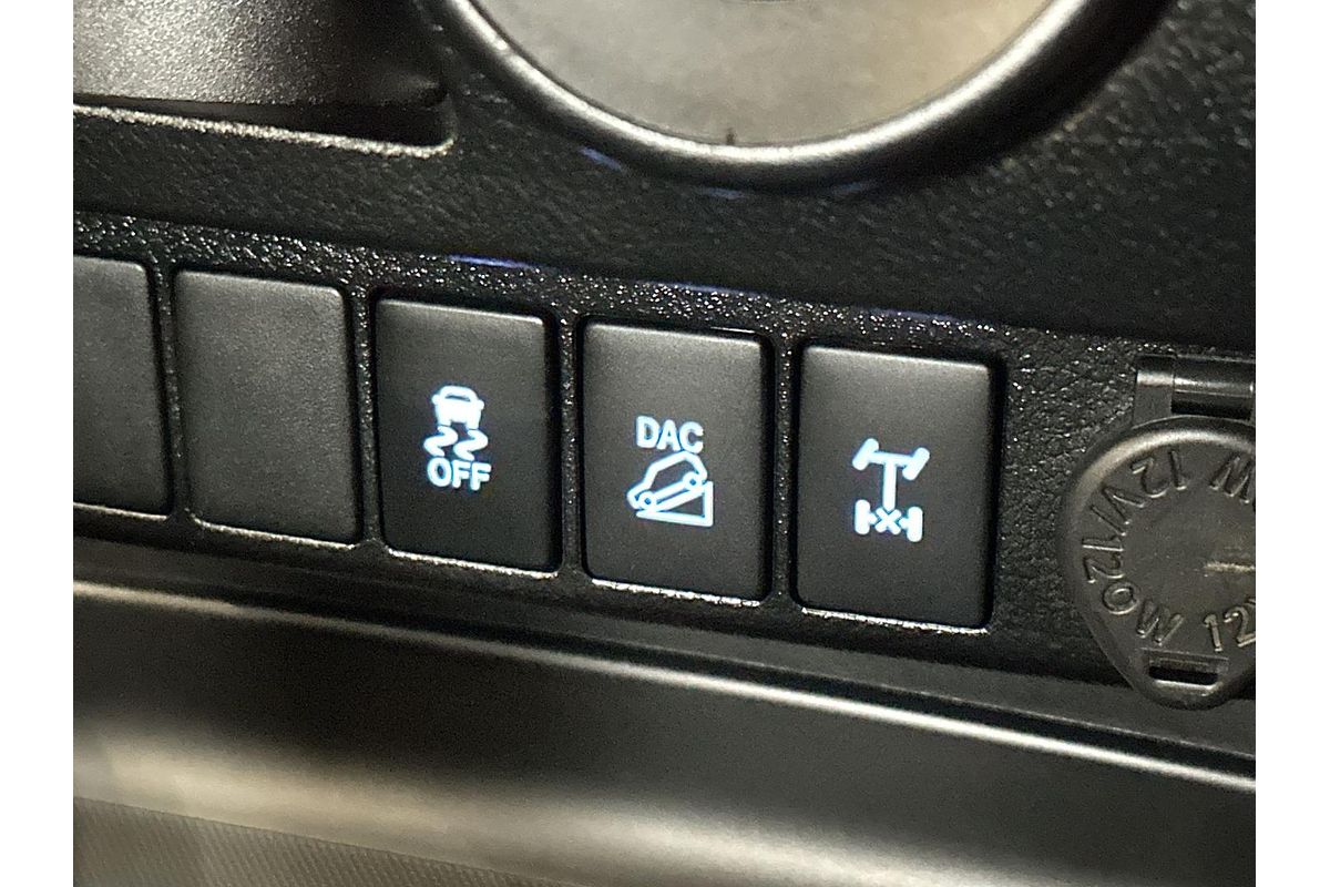 2019 Toyota Hilux SR GUN126R 4X4