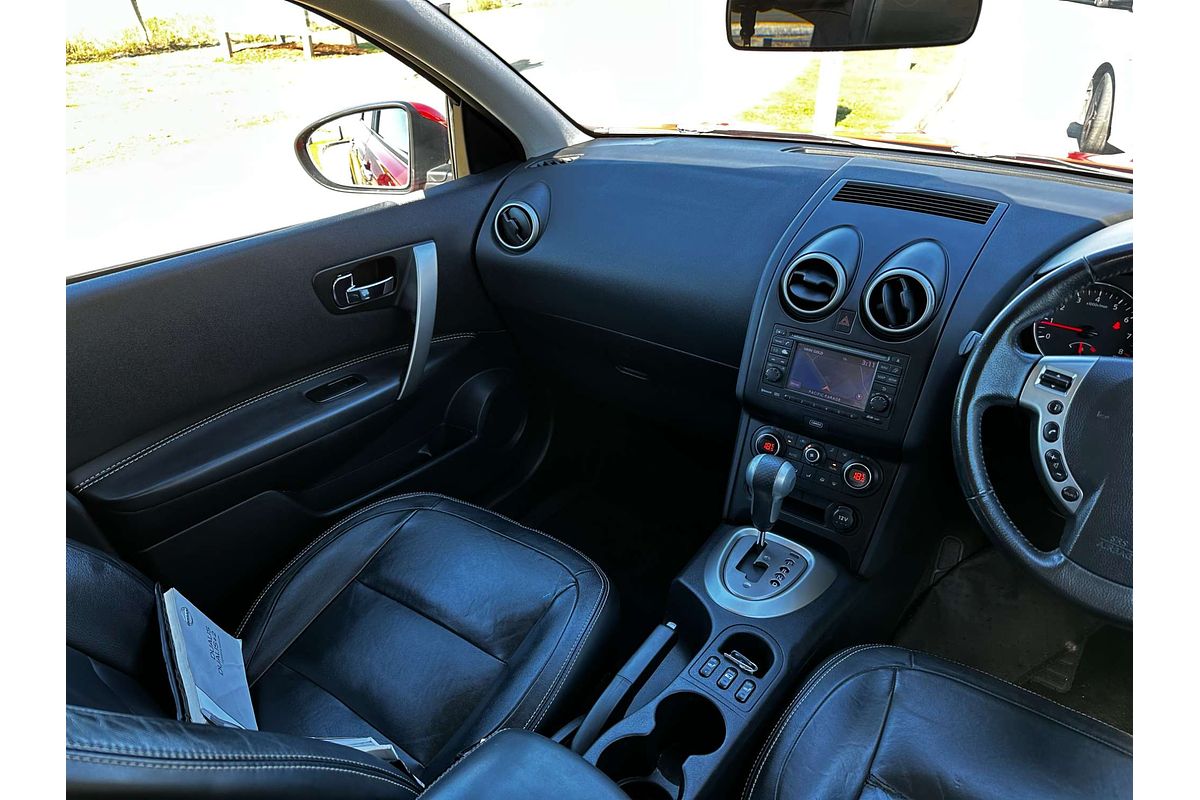 2013 Nissan Dualis Ti-L J10 Series 4