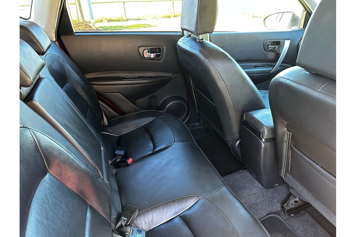 2013 Nissan Dualis Ti-L J10 Series 4