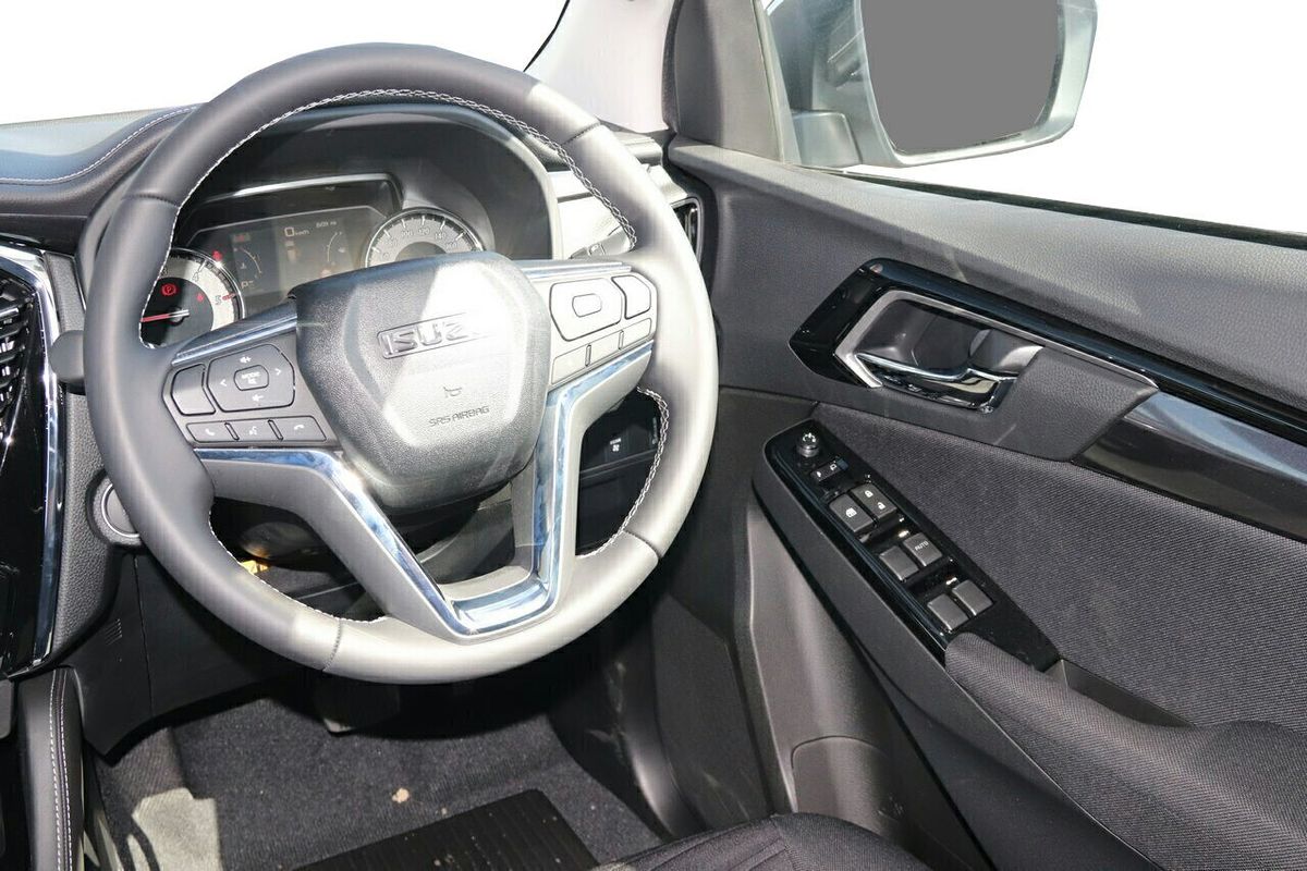 2025 Isuzu MU-X LS-U