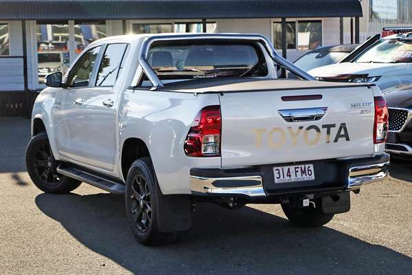 2017 Toyota Hilux SR5 GUN126R 4X4