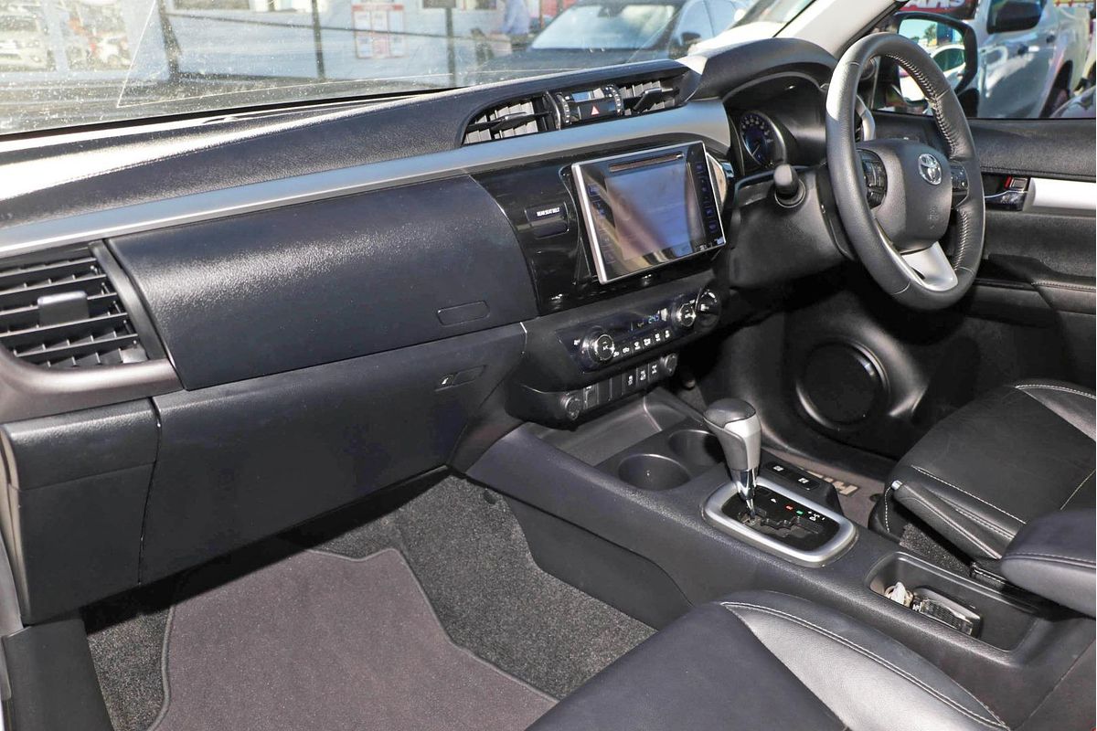 2017 Toyota Hilux SR5 GUN126R 4X4