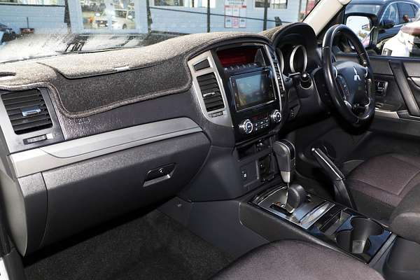2019 Mitsubishi Pajero GLX NX