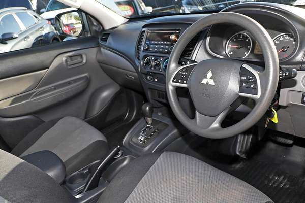 2015 Mitsubishi Triton GLX MQ 4X4