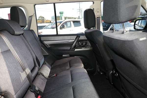 2019 Mitsubishi Pajero GLX NX