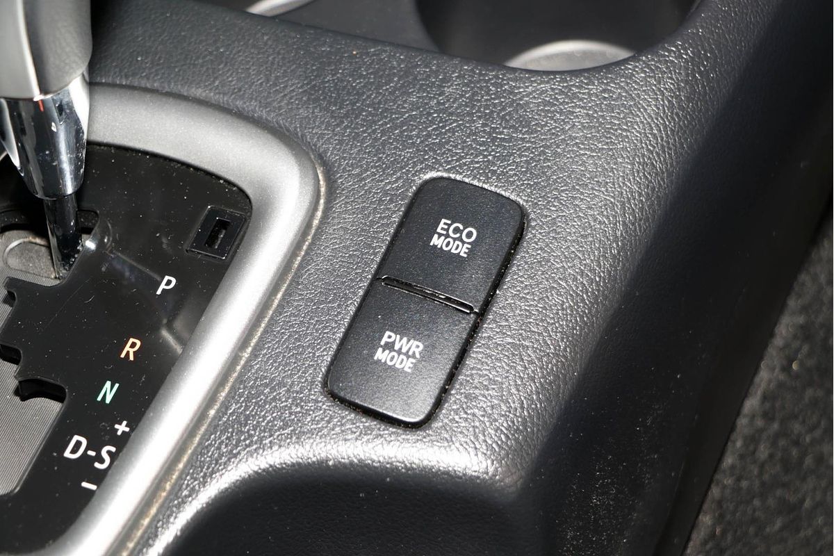 2017 Toyota Hilux SR5 GUN126R 4X4