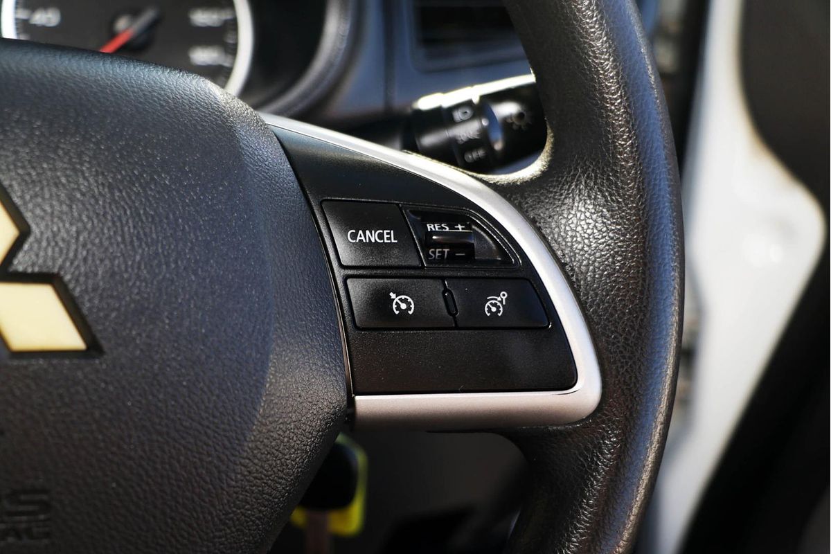 2015 Mitsubishi Triton GLX MQ 4X4