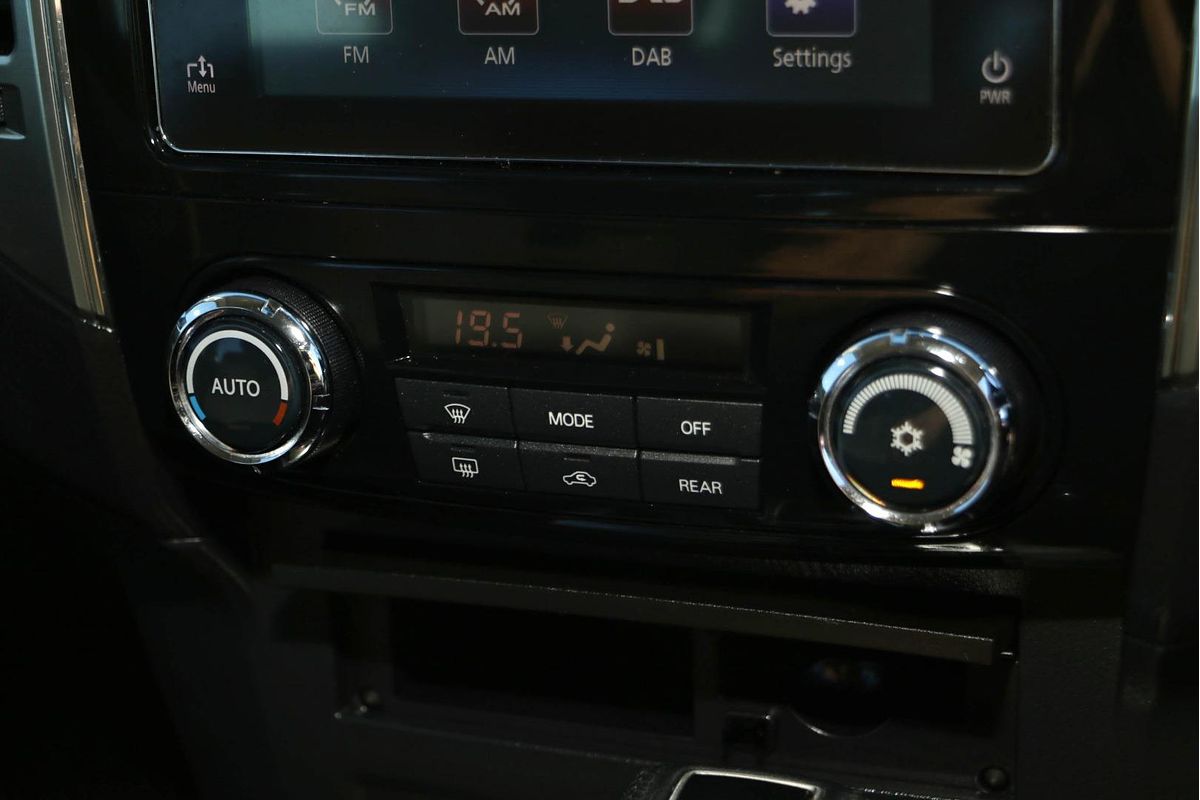 2019 Mitsubishi Pajero GLX NX