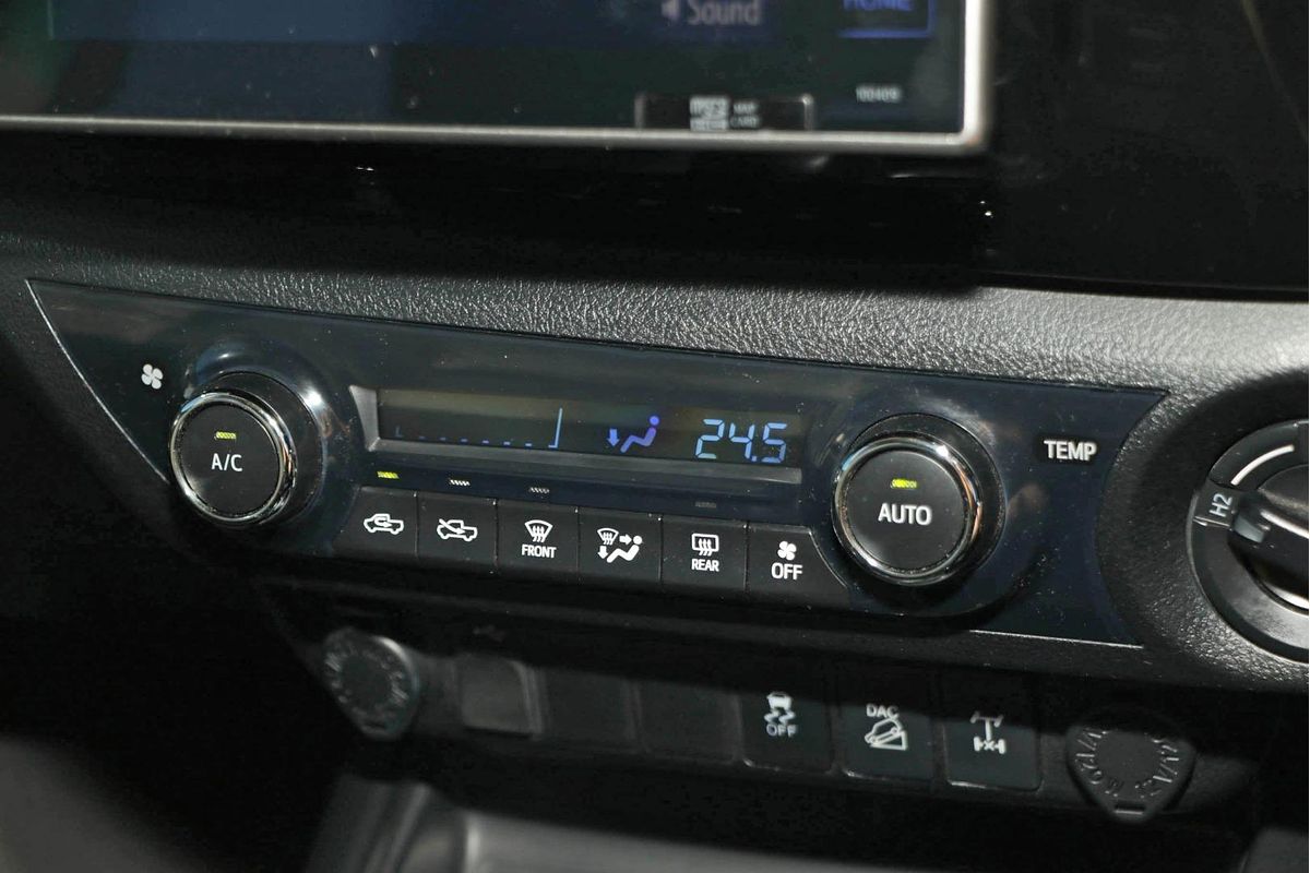2017 Toyota Hilux SR5 GUN126R 4X4