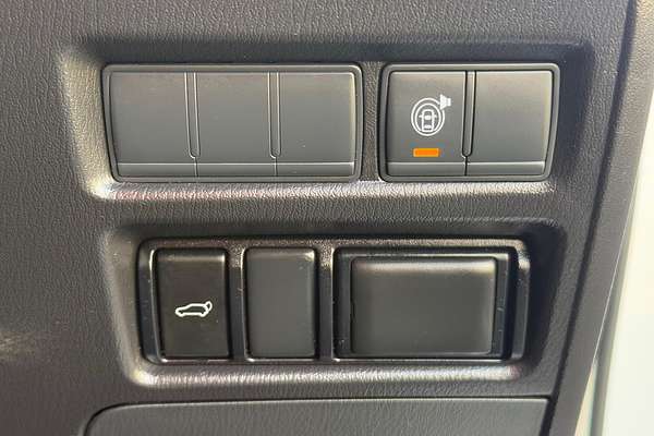 2022 Nissan Patrol Ti Y62