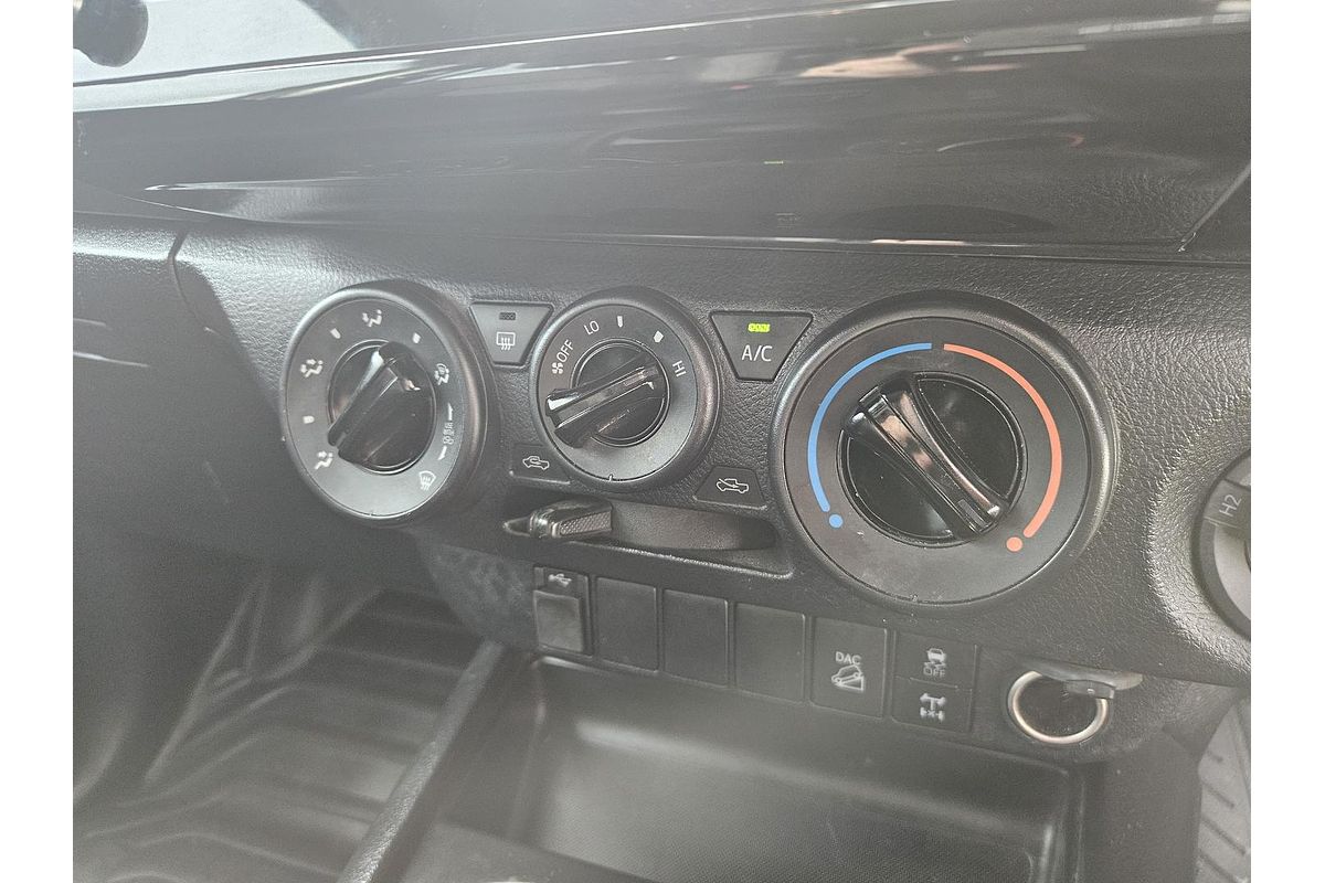 2021 Toyota Hilux SR GUN126R 4X4
