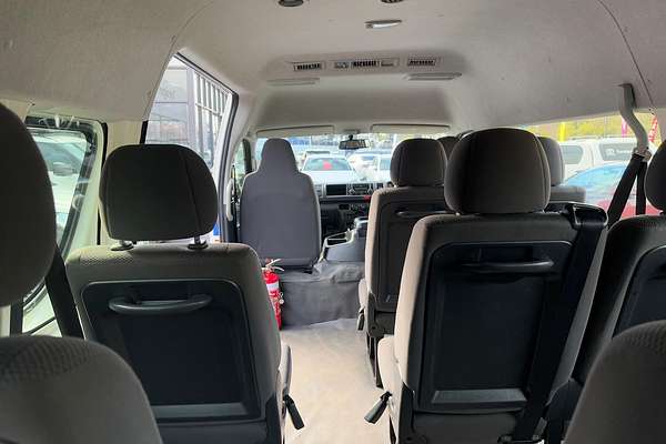 2016 Toyota Hiace Commuter TRH223R