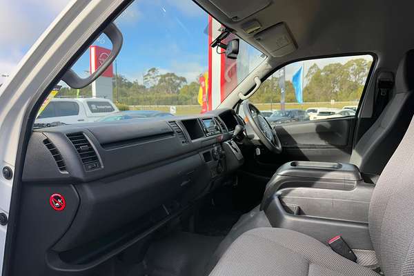 2016 Toyota Hiace Commuter TRH223R