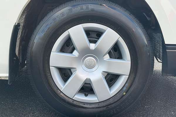 2016 Toyota Hiace Commuter TRH223R