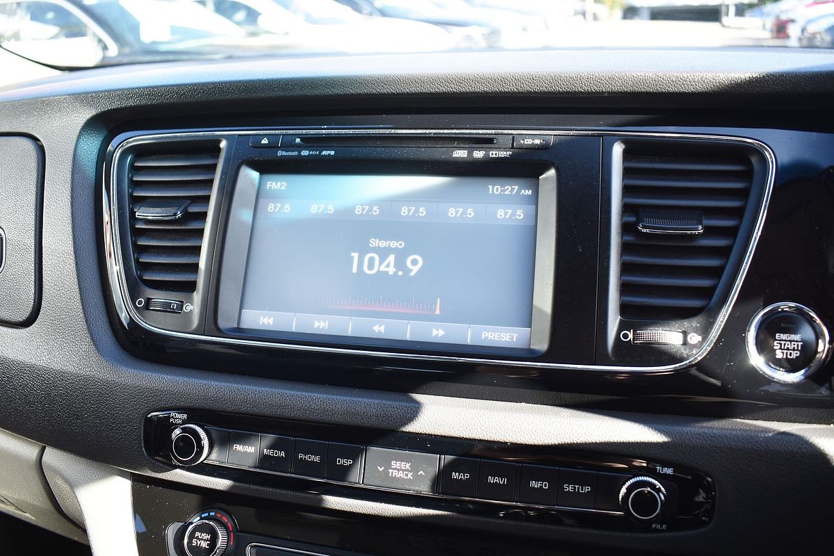 2017 Kia Carnival Platinum YP