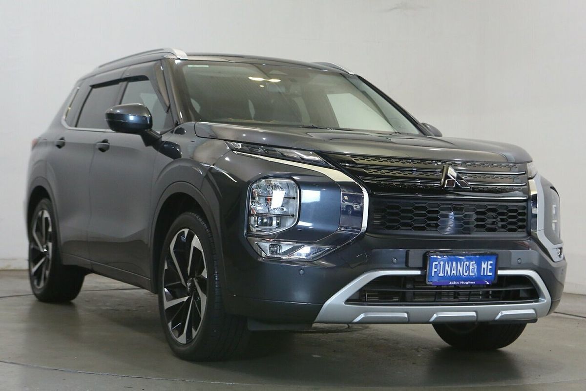 2024 Mitsubishi Outlander Exceed ZM