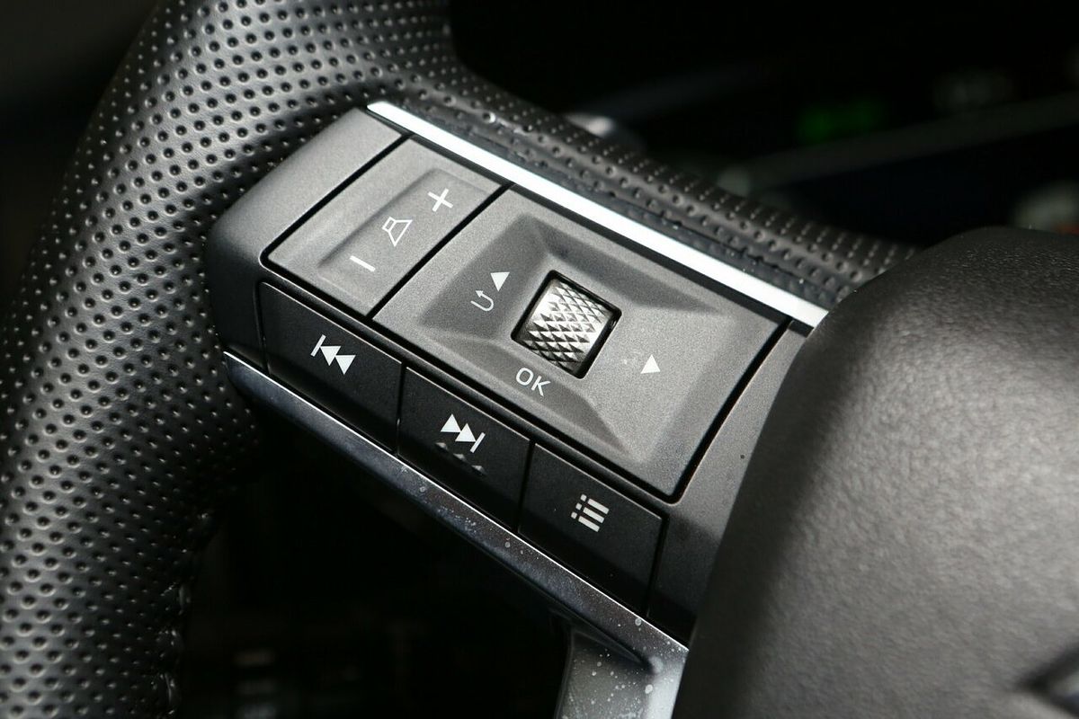 2024 Mitsubishi Outlander Exceed ZM