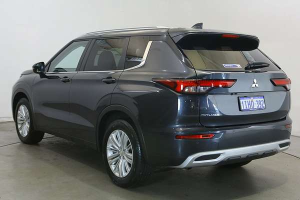 2024 Mitsubishi Outlander LS ZM