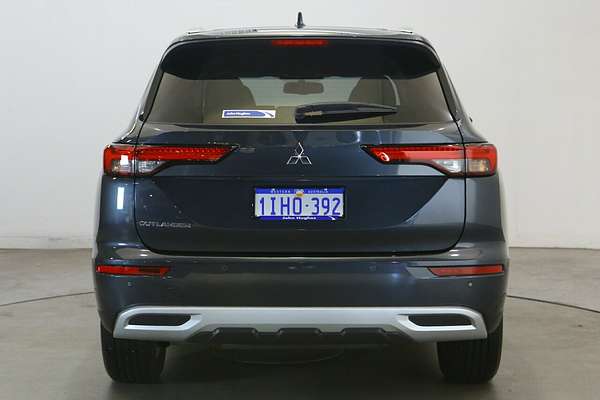 2024 Mitsubishi Outlander LS ZM