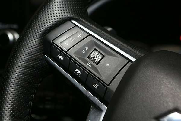 2024 Mitsubishi Outlander LS ZM