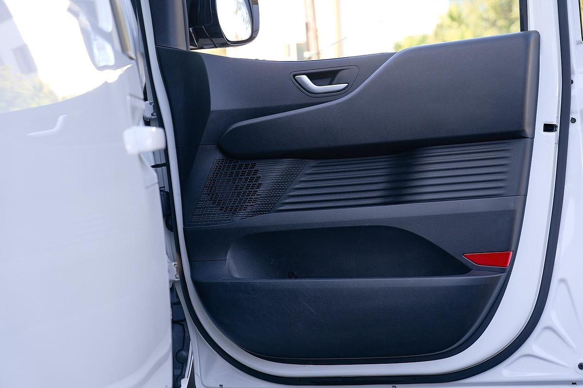 2022 Hyundai STARIA LOAD US4.V1