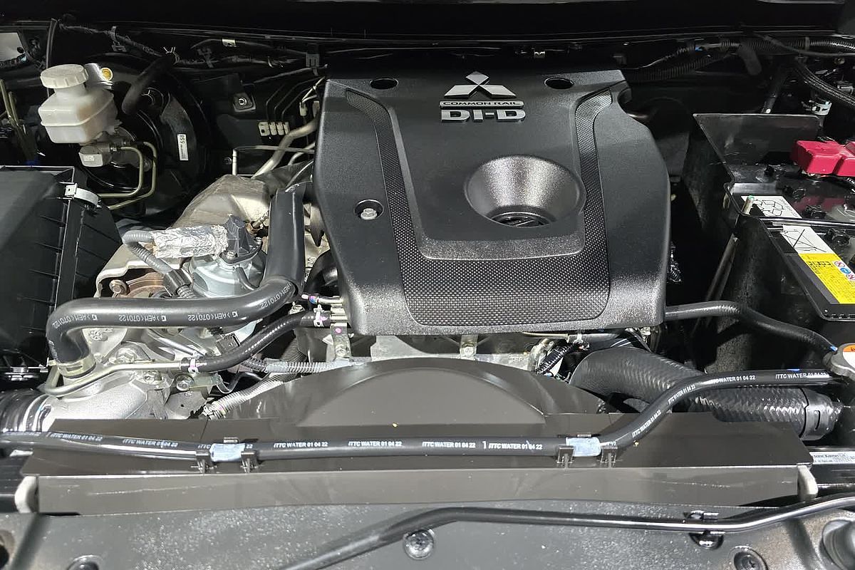 2022 Mitsubishi Triton GSR MR 4X4