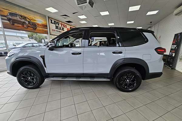 2025 LDV D90 Executive SV9A