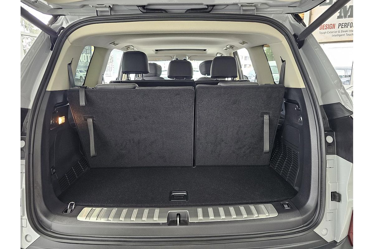 2025 LDV D90 Executive SV9A