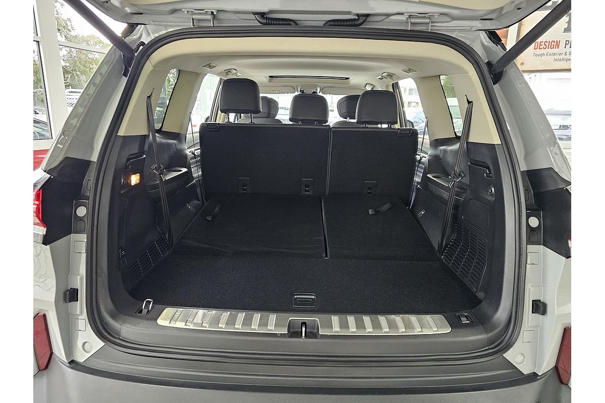 2025 LDV D90 Executive SV9A