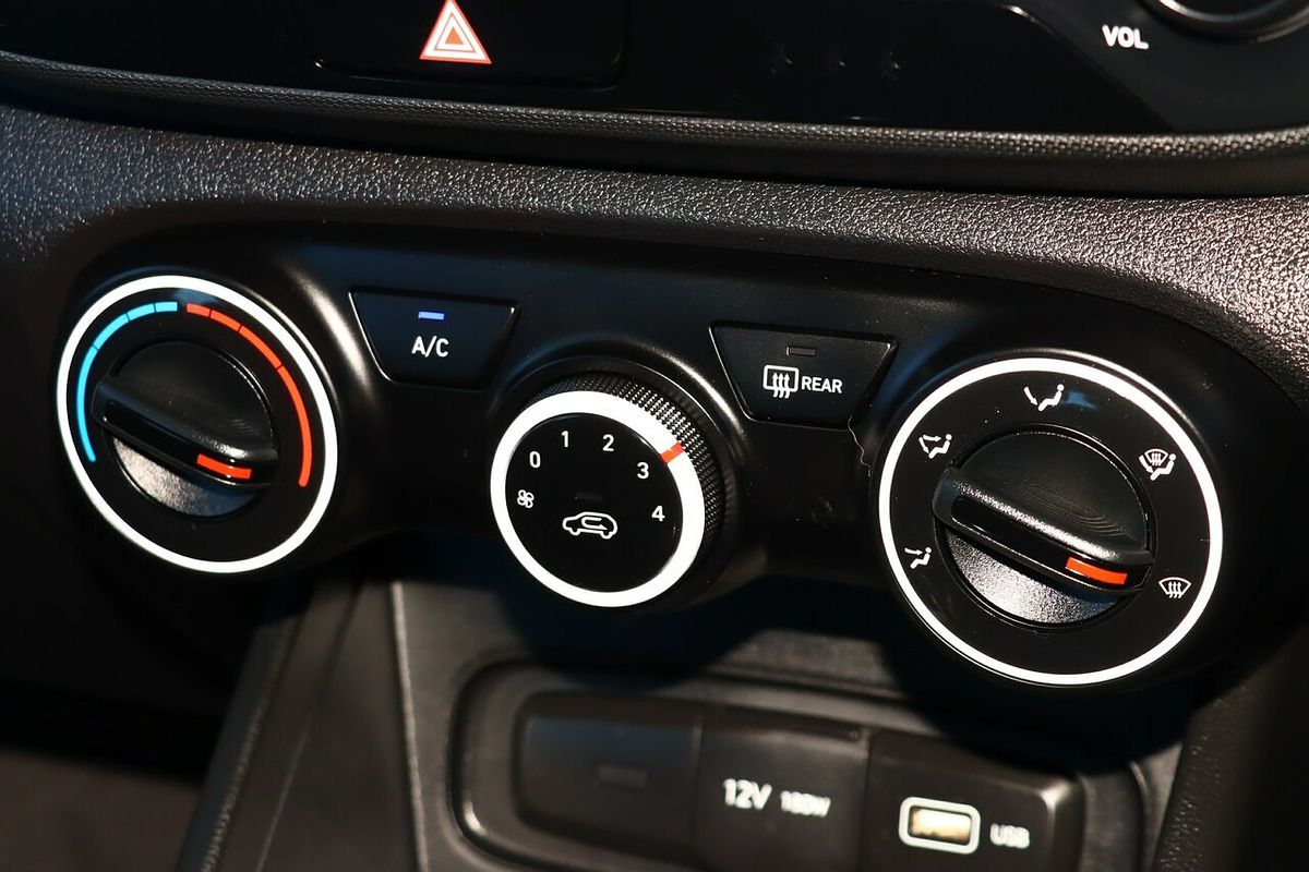 2022 Hyundai Venue Active QX.V4
