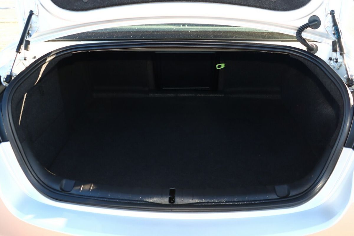2016 Holden Commodore SV6 Black VF Series II
