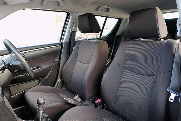 2011 Suzuki Swift GA FZ