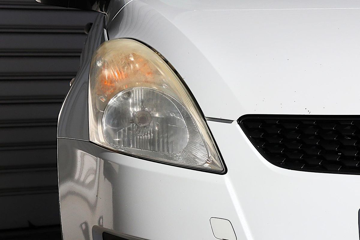 2011 Suzuki Swift GA FZ