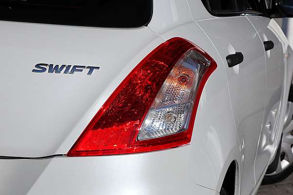 2011 Suzuki Swift GA FZ