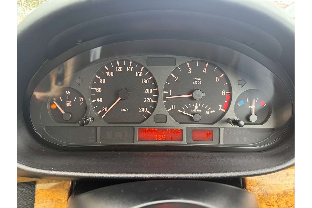 2002 BMW 3 Series 320i E46