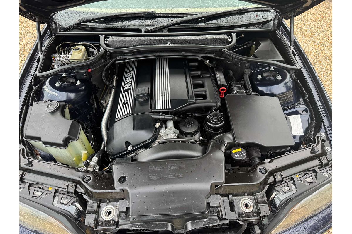 2002 BMW 3 Series 320i E46