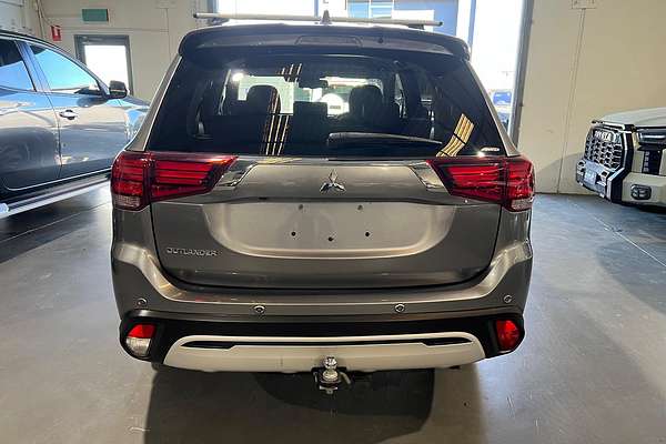 2020 Mitsubishi Outlander LS ZL