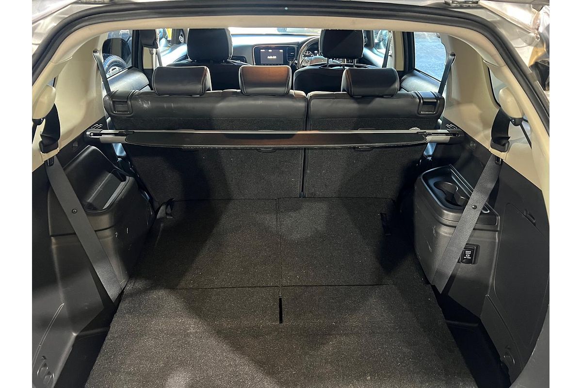 2020 Mitsubishi Outlander LS ZL