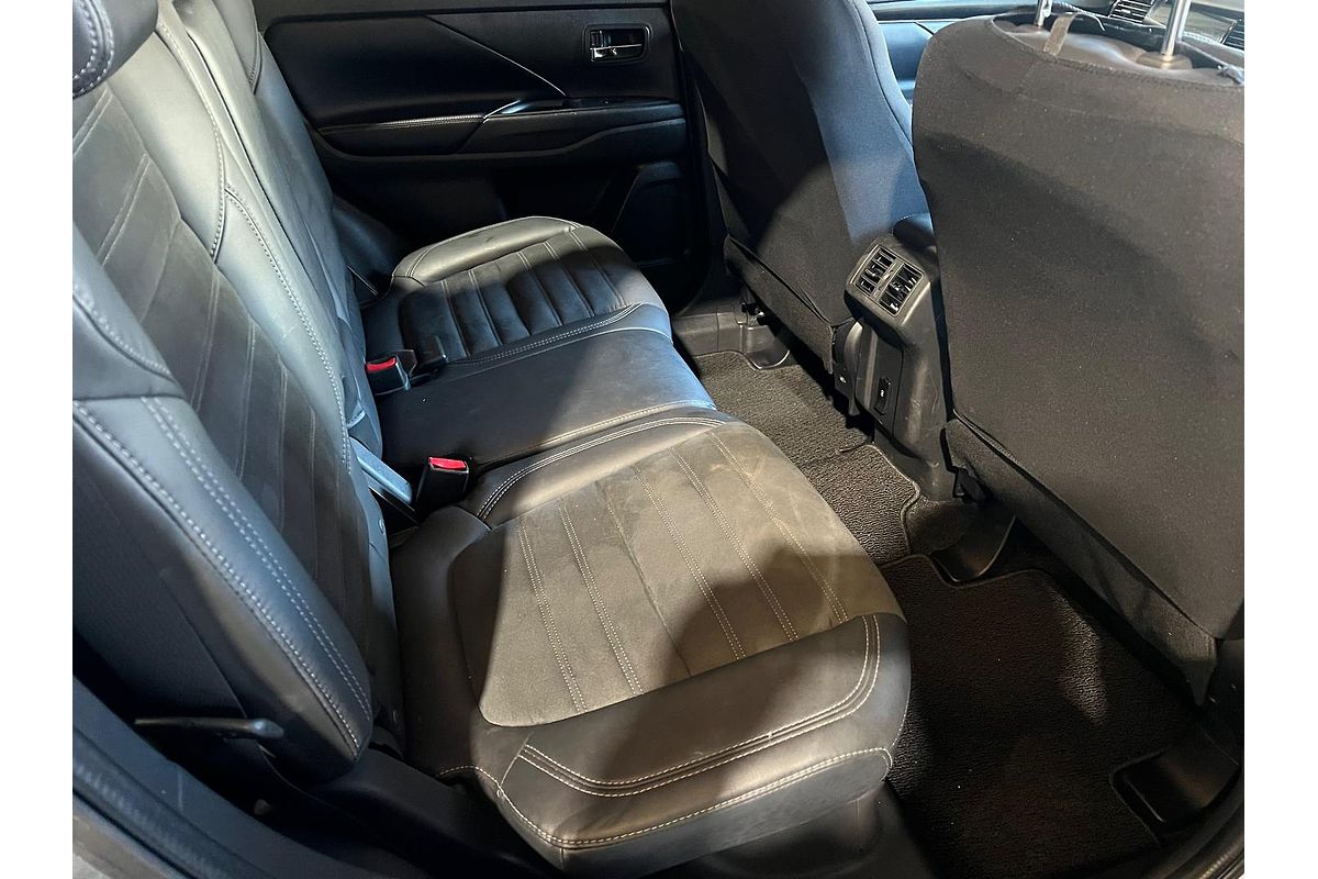 2020 Mitsubishi Outlander LS ZL