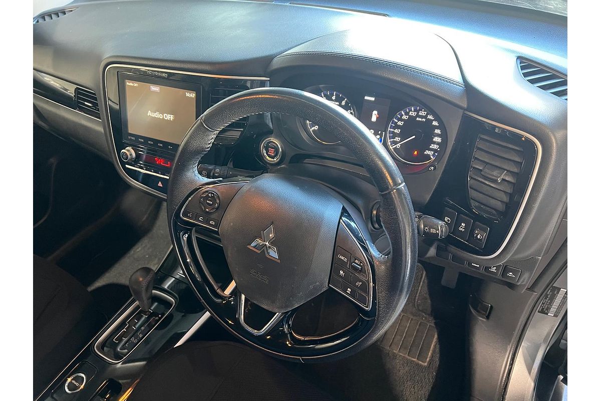 2020 Mitsubishi Outlander LS ZL