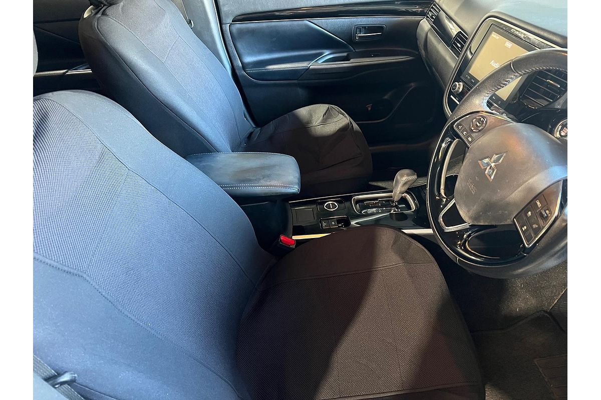 2020 Mitsubishi Outlander LS ZL