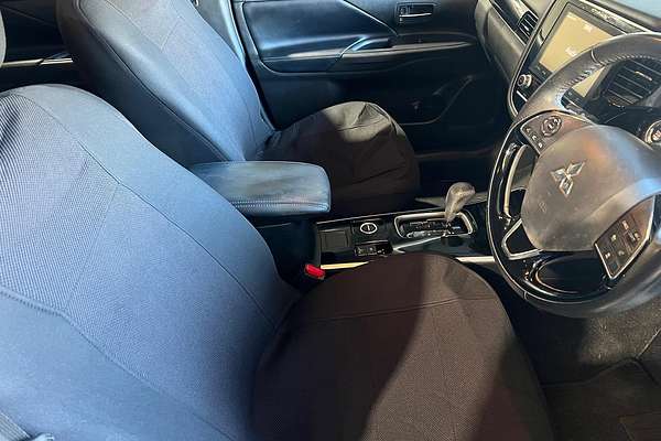 2020 Mitsubishi Outlander LS ZL