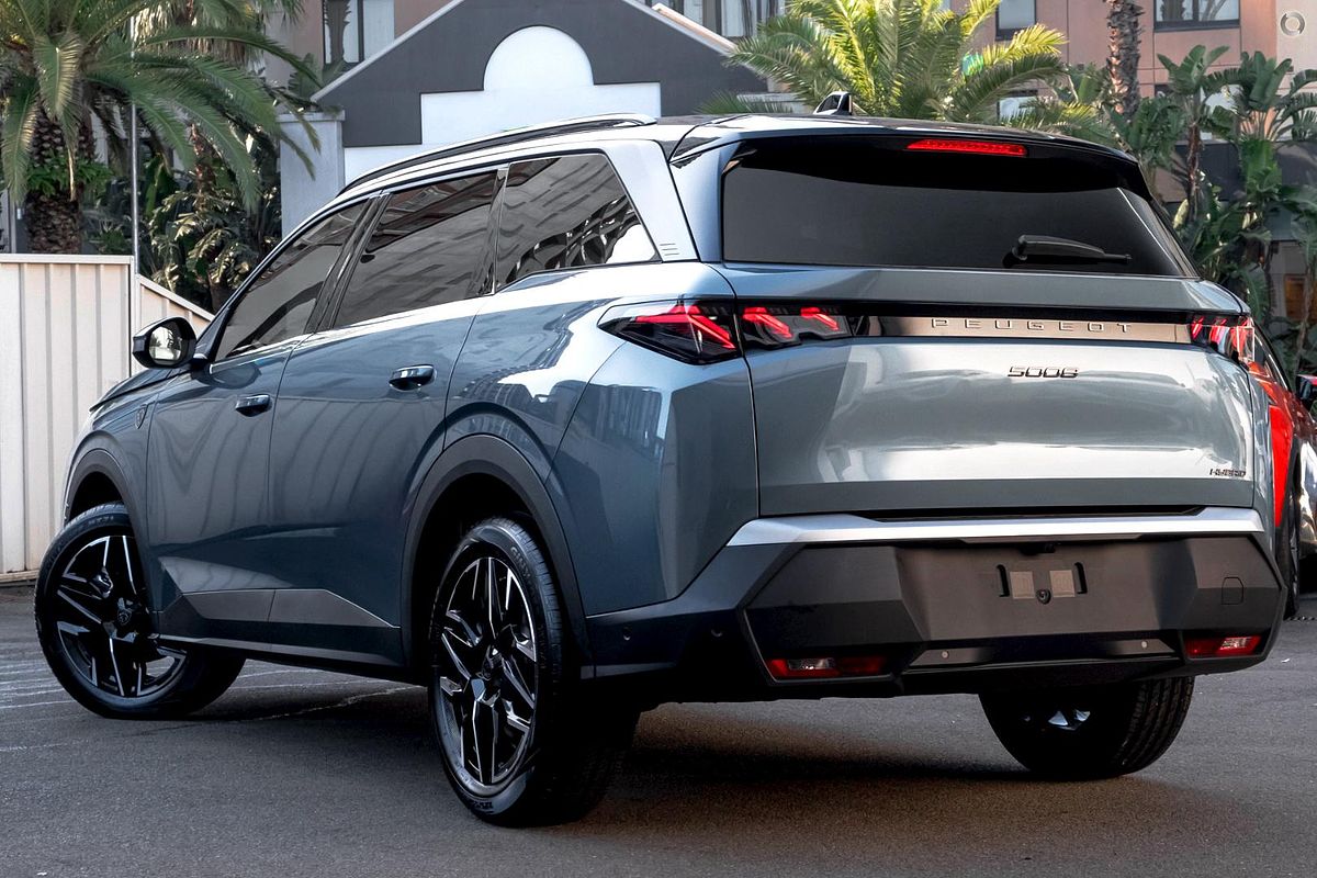 2025 Peugeot 5008 GT Premium Hybrid P74