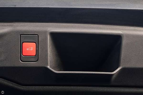 2025 Peugeot 5008 GT Premium Hybrid P74