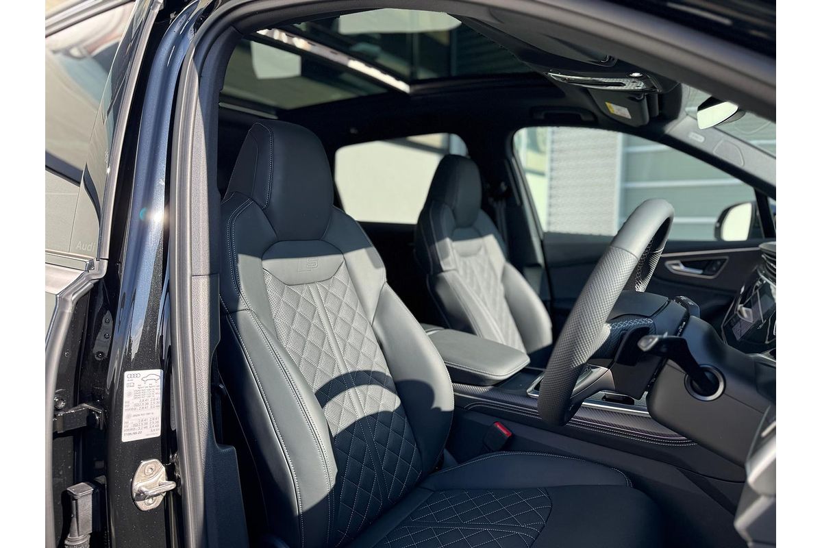 2024 Audi SQ7 TFSI 4M