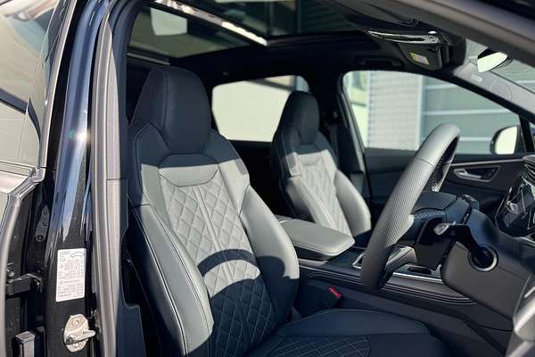 2024 Audi SQ7 TFSI 4M